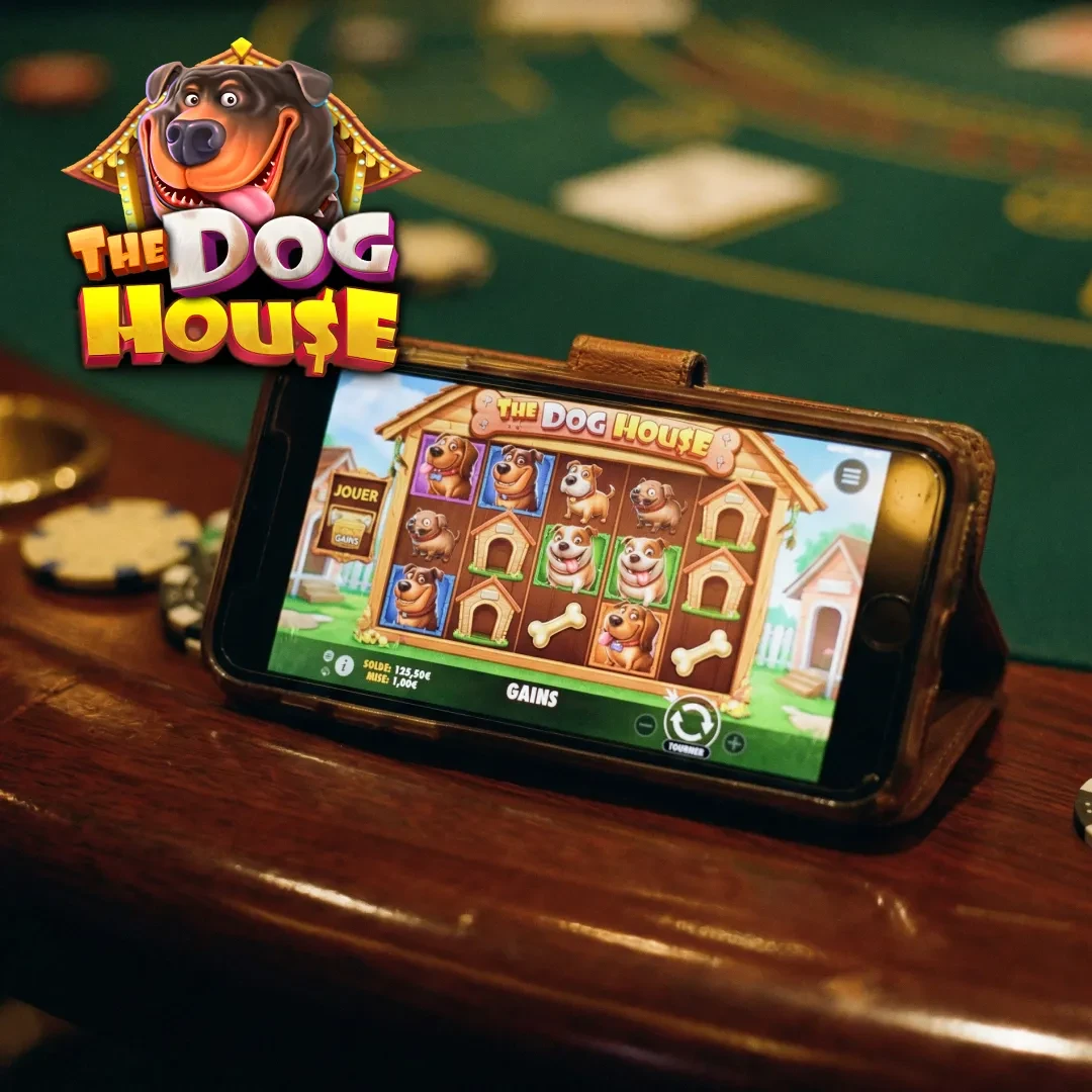 Grille Megaways du slot The Dog House avec jusqu'à 117 649 lignes de paiement actives